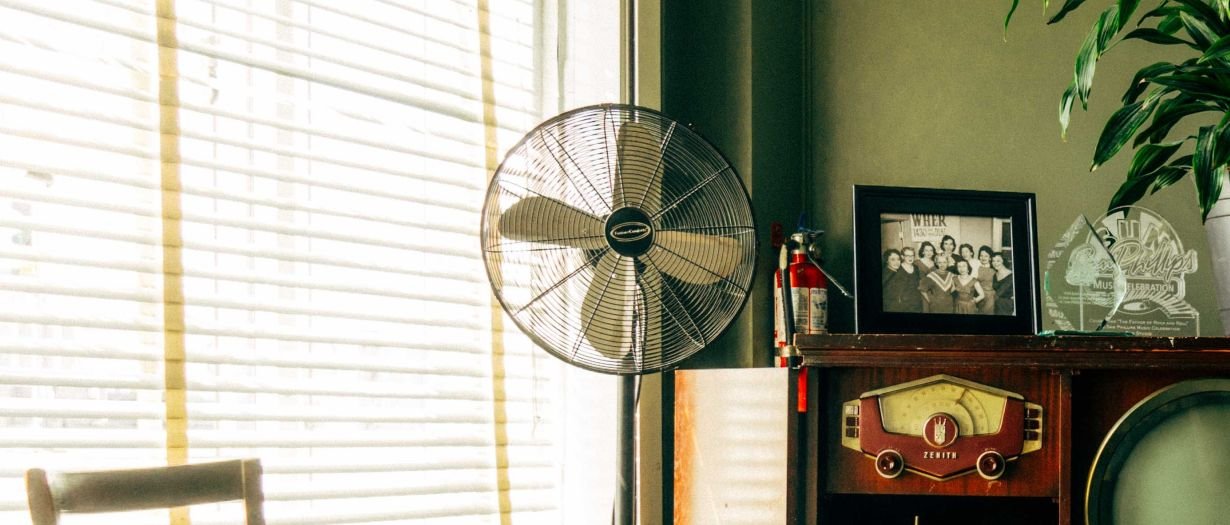 Rettungsfolie an Fenster gegen Hitze RPR1.